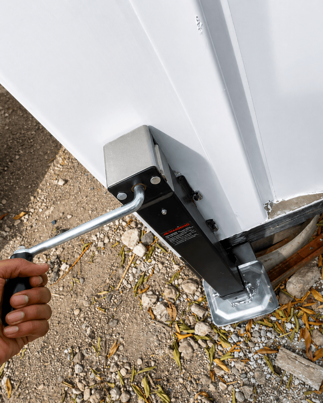 Adjustable steel container support